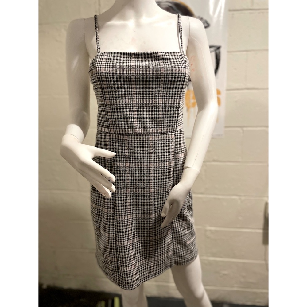 Bershka Houndstooth Plaid 90’s Dress!